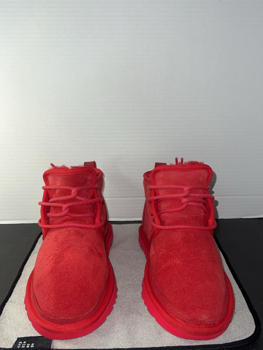UGG Neumel Boot Samba Red